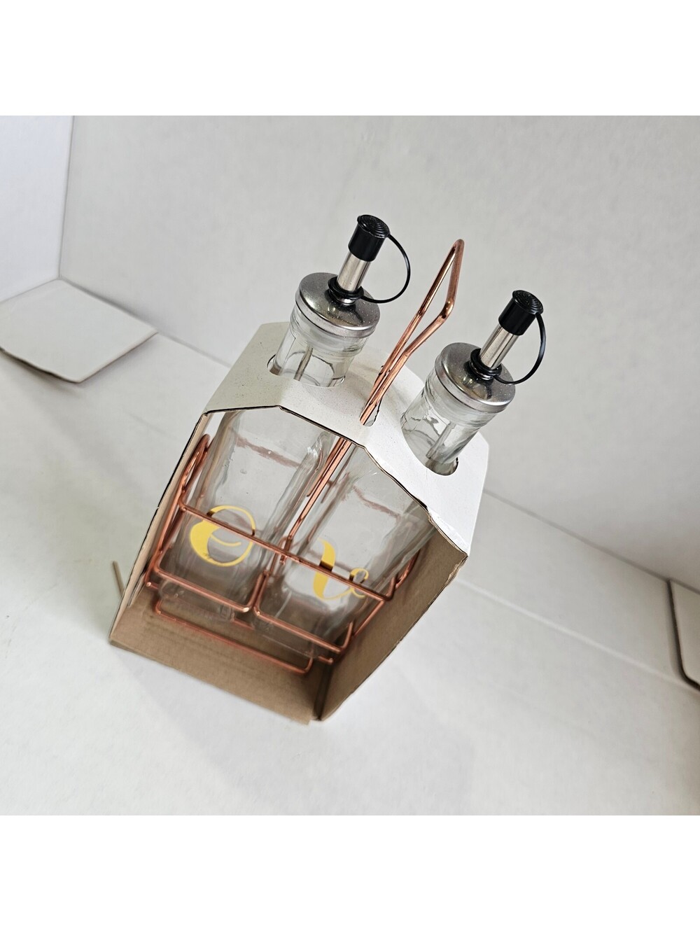 Glass oil and vinegar dispenser set with metal rack